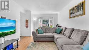 1 CHESWICK CIRCLE | London Ontario | Slide Image Five