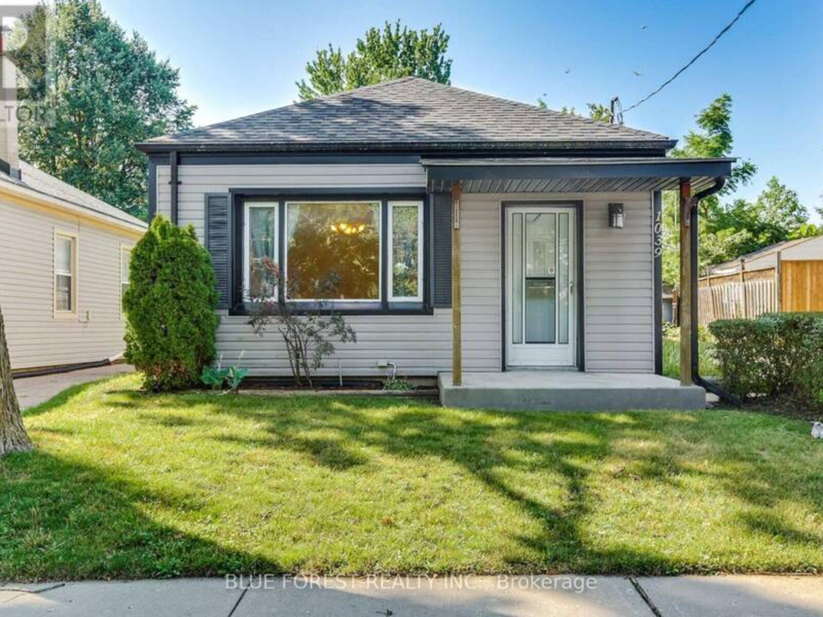 1039 FRANCES STREET, London, Ontario N5W 2L8