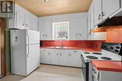 305 ST CLAIR STREET | Chatham Ontario | Slide Image Thirteen