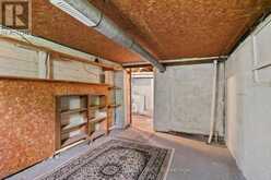 305 ST CLAIR STREET | Chatham Ontario | Slide Image Thirty