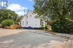 305 ST CLAIR STREET | Chatham Ontario | Slide Image Three