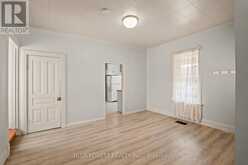 305 ST CLAIR STREET | Chatham Ontario | Slide Image Eight