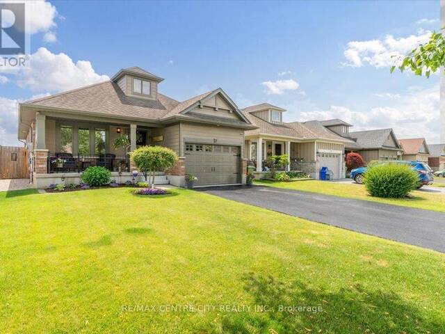 2 CHERRY BLOSSOM LANE St. Thomas Ontario, N5R 1L2 - 3 Bedrooms Home For Sale