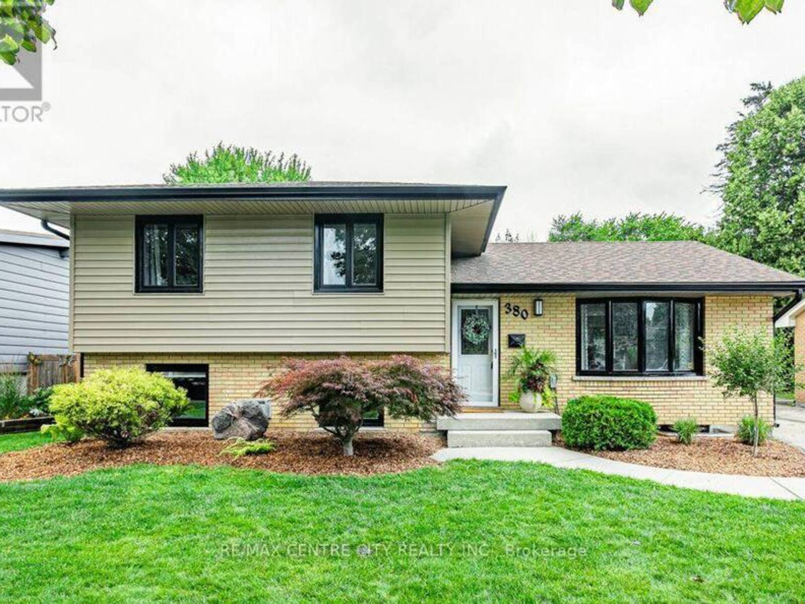 380 MAGNOLIA CRESCENT, London, Ontario N5Y 4S9