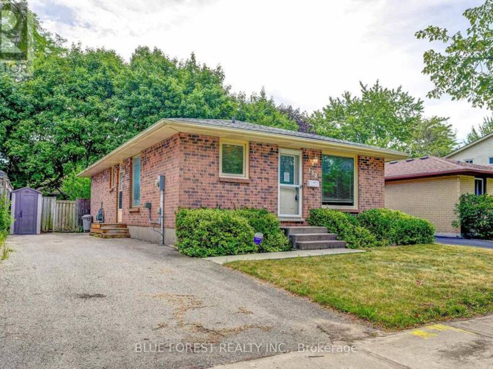 132 ARDSLEY CRESCENT, London, Ontario N6G 3W7