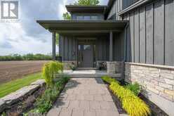 2580 DUNDAS STREET | London Ontario | Slide Image Thirty-three