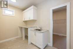 7 EDGEVIEW CRESCENT | Komoka Ontario | Slide Image Thirty-one