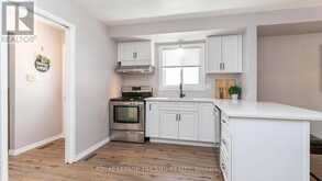 27 PATIENCE CRESCENT | London Ontario | Slide Image Thirteen