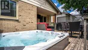 27 PATIENCE CRESCENT | London Ontario | Slide Image Five