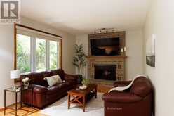 255 DEVERON CRESCENT | London Ontario | Slide Image Fifteen