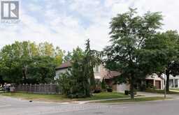 255 DEVERON CRESCENT | London Ontario | Slide Image Forty-three
