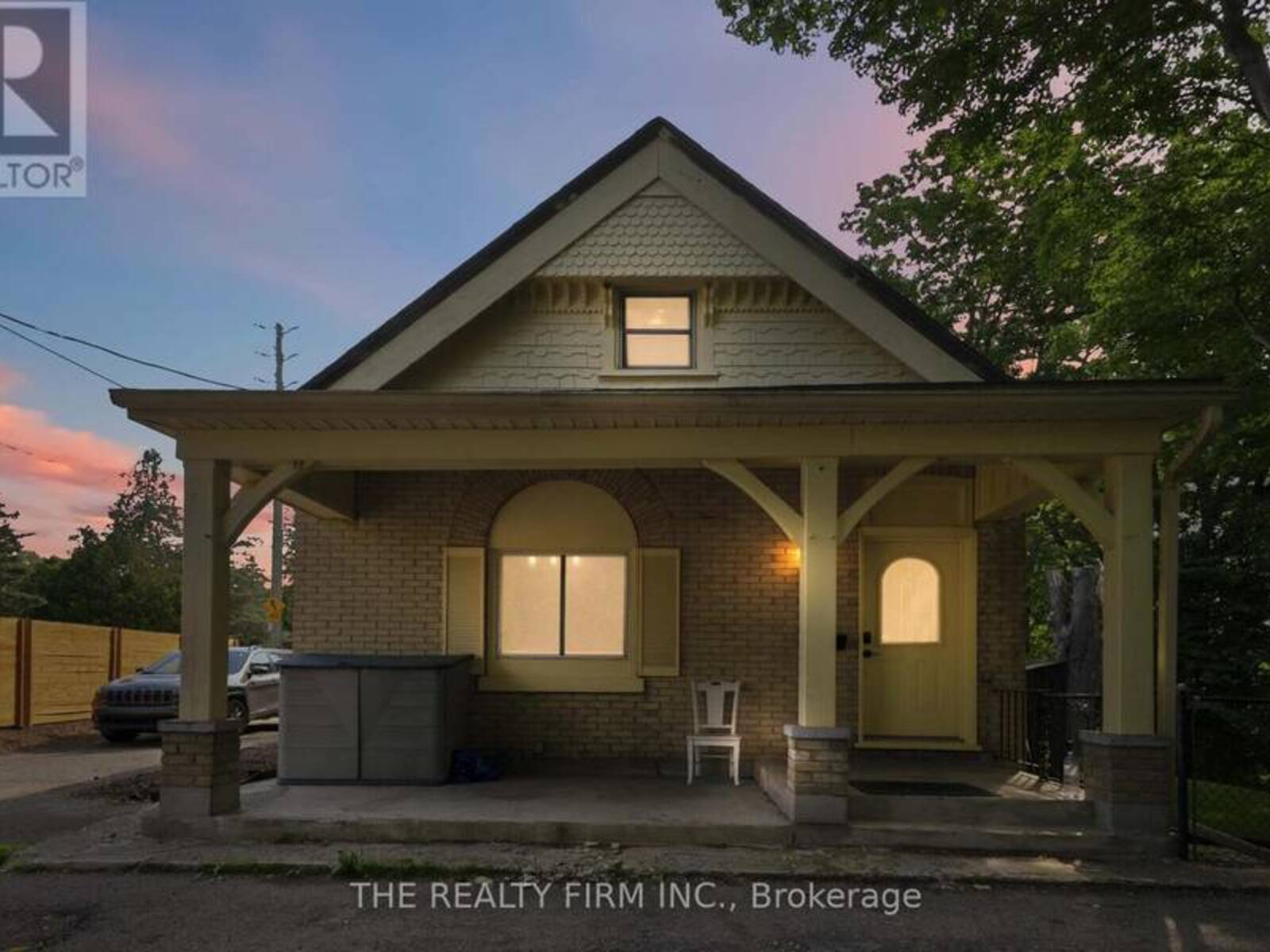 340 RIVERSIDE DRIVE, London, Ontario N6H 1E9