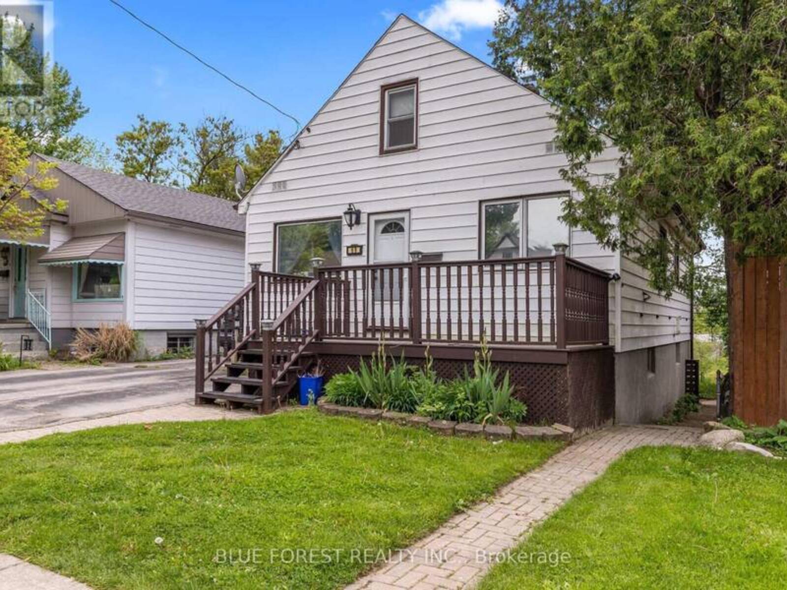 69 CONNAUGHT AVENUE, London, Ontario N5Y 3A5