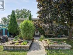 37 FIFTH AVENUE St. Thomas Ontario, N5R 4C4