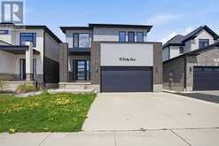 40 LOCKY LANE | Komoka Ontario | Slide Image Two