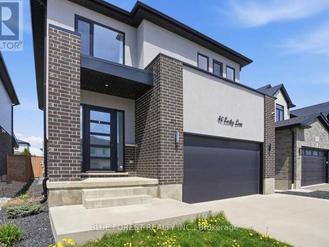 40 LOCKY LANE Komoka Ontario, N0L 1R0 - 3 Bedrooms Home For Sale