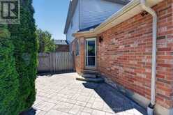 1647 BAYSWATER CRESCENT | London Ontario | Slide Image Thirty