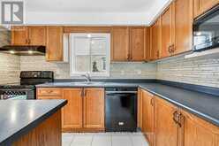 215 ROSSMORE COURT | London Ontario | Slide Image Nine