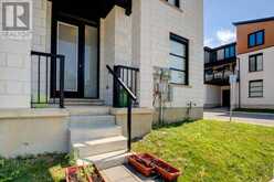 970 BATTERY PARK | London Ontario | Slide Image Four