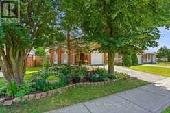 825 RAILTON AVENUE | London Ontario | Slide Image Three