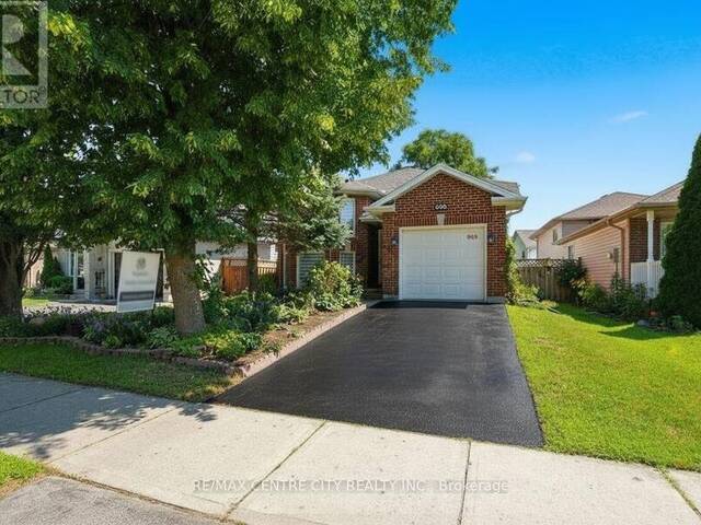 825 RAILTON AVENUE London Ontario, N5V 4W7 - 4 Bedrooms Home For Sale