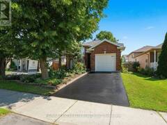 825 RAILTON AVENUE London Ontario, N5V 4W7