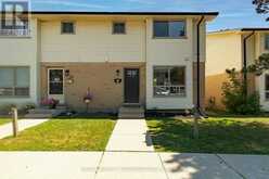 33 - 355 SANDRINGHAM CRESCENT | London Ontario | Slide Image Two