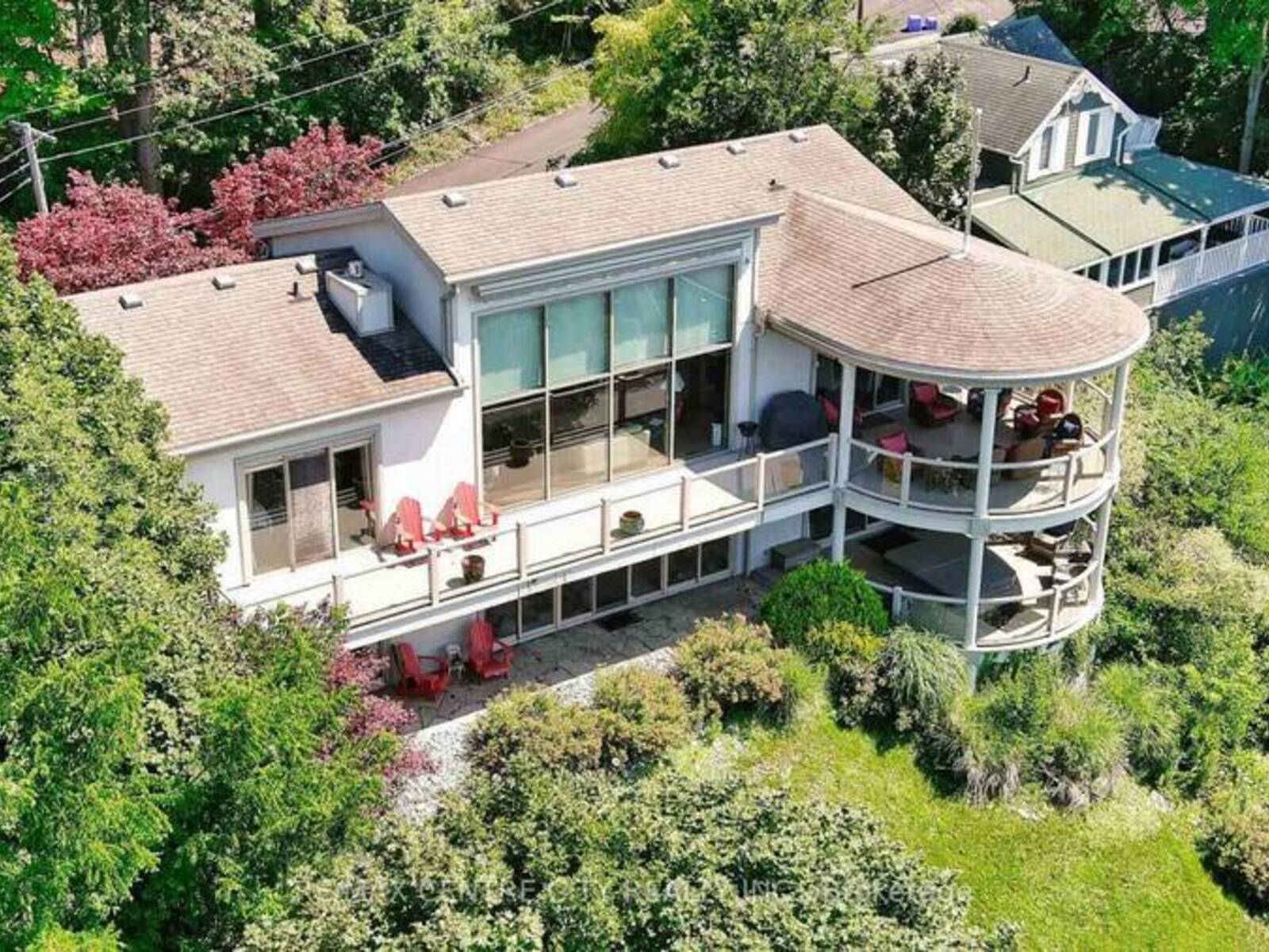 174 BRAYSIDE STREET, Port Stanley, Ontario N5L 1A2