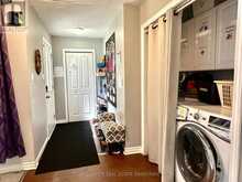 274 BLACKACRES BOULEVARD | London Ontario | Slide Image Six