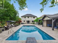 1027 MANCHESTER ROAD London Ontario, N6H 5J1