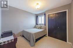 252 JOSSELYN DRIVE | London Ontario | Slide Image Seventeen