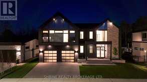 228 EDGEWATER BOULEVARD | Komoka Ontario | Slide Image Two