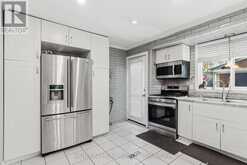 68 DOWNING CRESCENT | London Ontario | Slide Image Fifteen