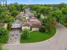 68 DOWNING CRESCENT | London Ontario | Slide Image Four