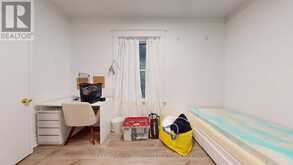 3 MCDONALD AVENUE | London Ontario | Slide Image Eight