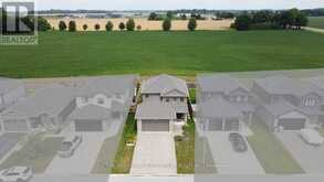 122 GILMOUR DRIVE | Lucan Biddulph Ontario | Slide Image Two