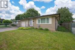 160 WELLESLEY CRESCENT | London Ontario | Slide Image Three
