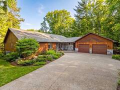 10498 PINETREE DRIVE Grand Bend Ontario, N0M 1T0
