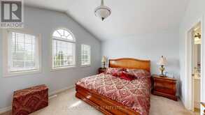 816 WILD ROSE LANE S | London Ontario | Slide Image Nineteen