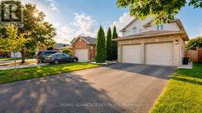 816 WILD ROSE LANE S | London Ontario | Slide Image Two