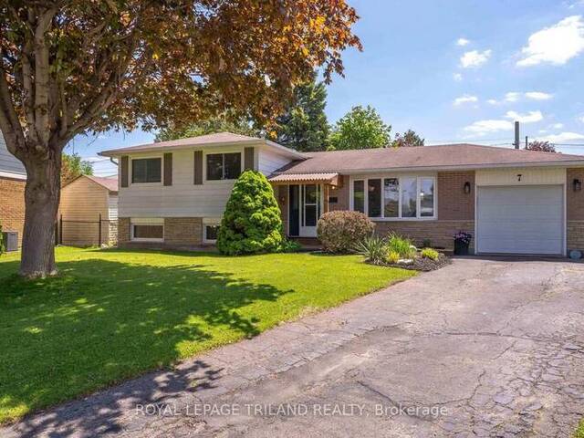 7 STIRLING CRESCENT St. Thomas Ontario, N5P 3R4 - 3 Bedrooms Home For Sale