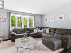 436 FERNDALE AVENUE London Ontario, N6C 2Z1