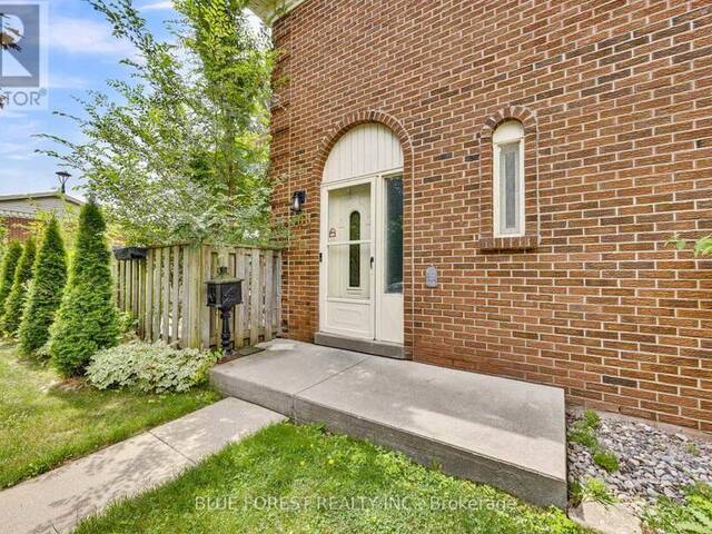 28 - 408 HOMESTEAD COURT London Ontario, N6G 2E9 - 4 Bedrooms Condo For Sale