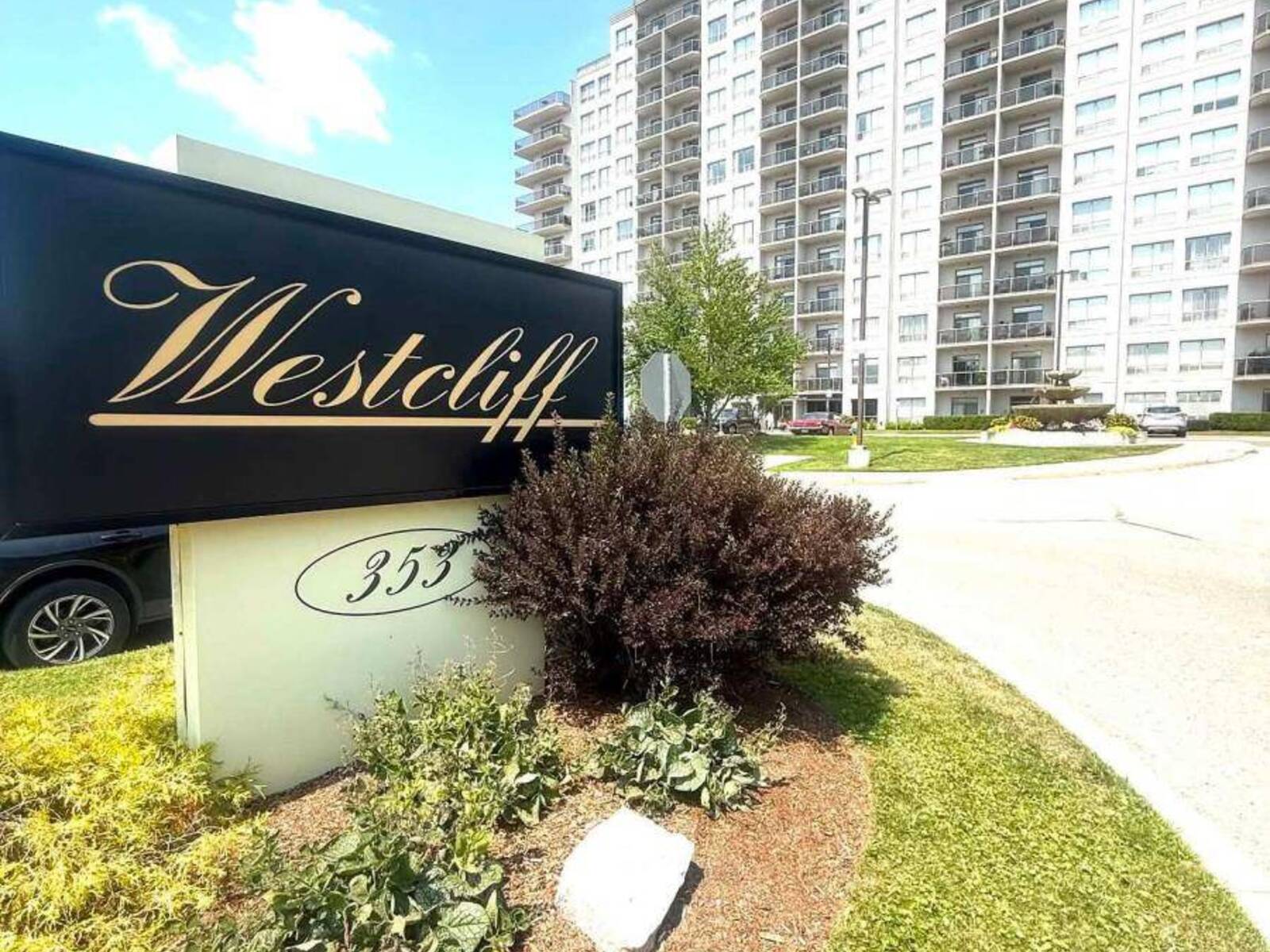 304 - 353 COMMISSIONERS ROAD W, London, Ontario N6J 0A3