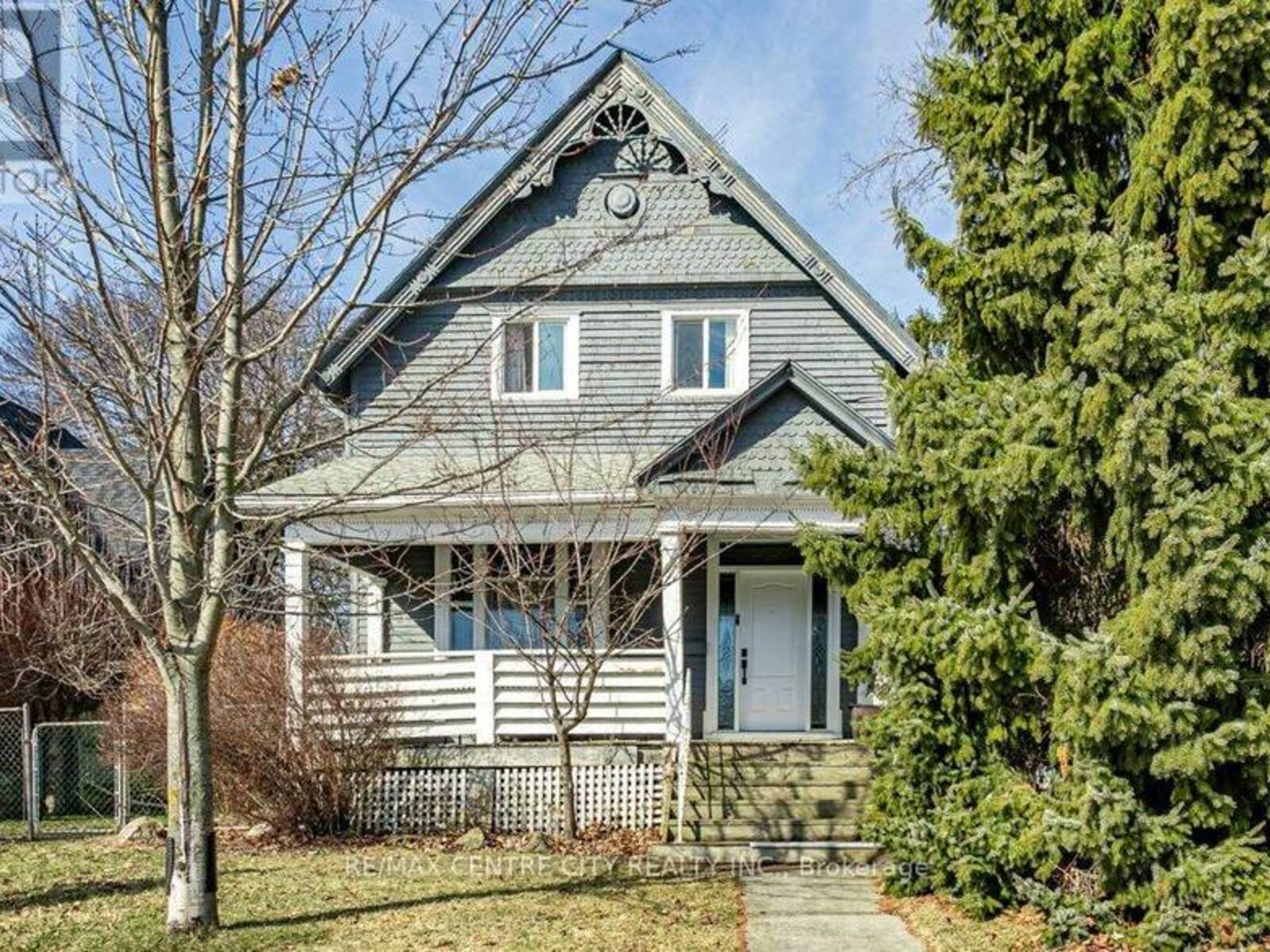 52 PRINCESS AVENUE, St. Thomas, Ontario N5R 2V7