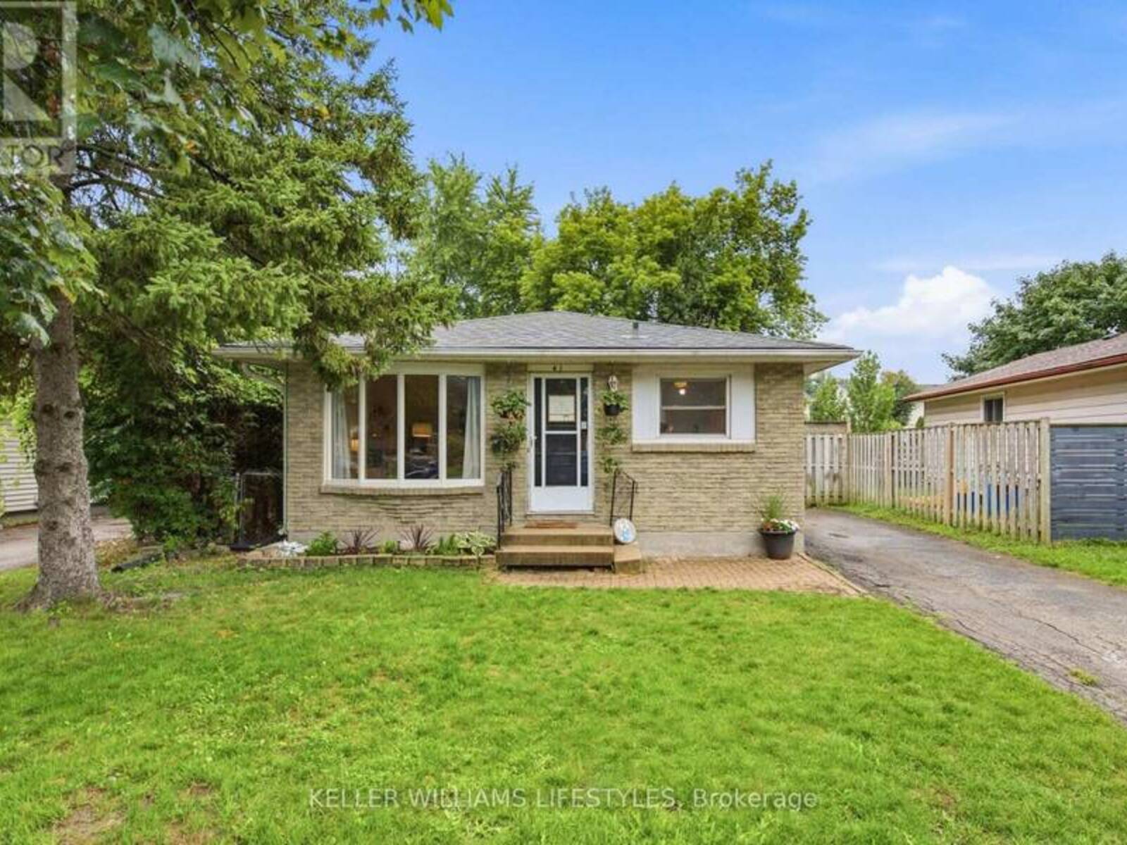 41 SCOTCHMERE CRESCENT, London, Ontario N6E 1Z9