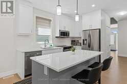 8-7966 FALLON DRIVE | Lucan Biddulph Ontario | Slide Image Thirteen