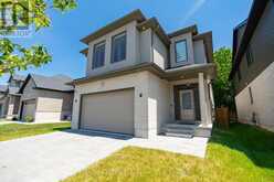 8-7966 FALLON DRIVE | Lucan Biddulph Ontario | Slide Image Three