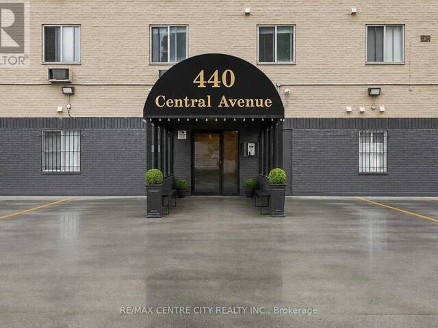 405 - 440 CENTRAL AVENUE London Ontario, N6B 2E5 - 1 Bedroom Condo For Sale