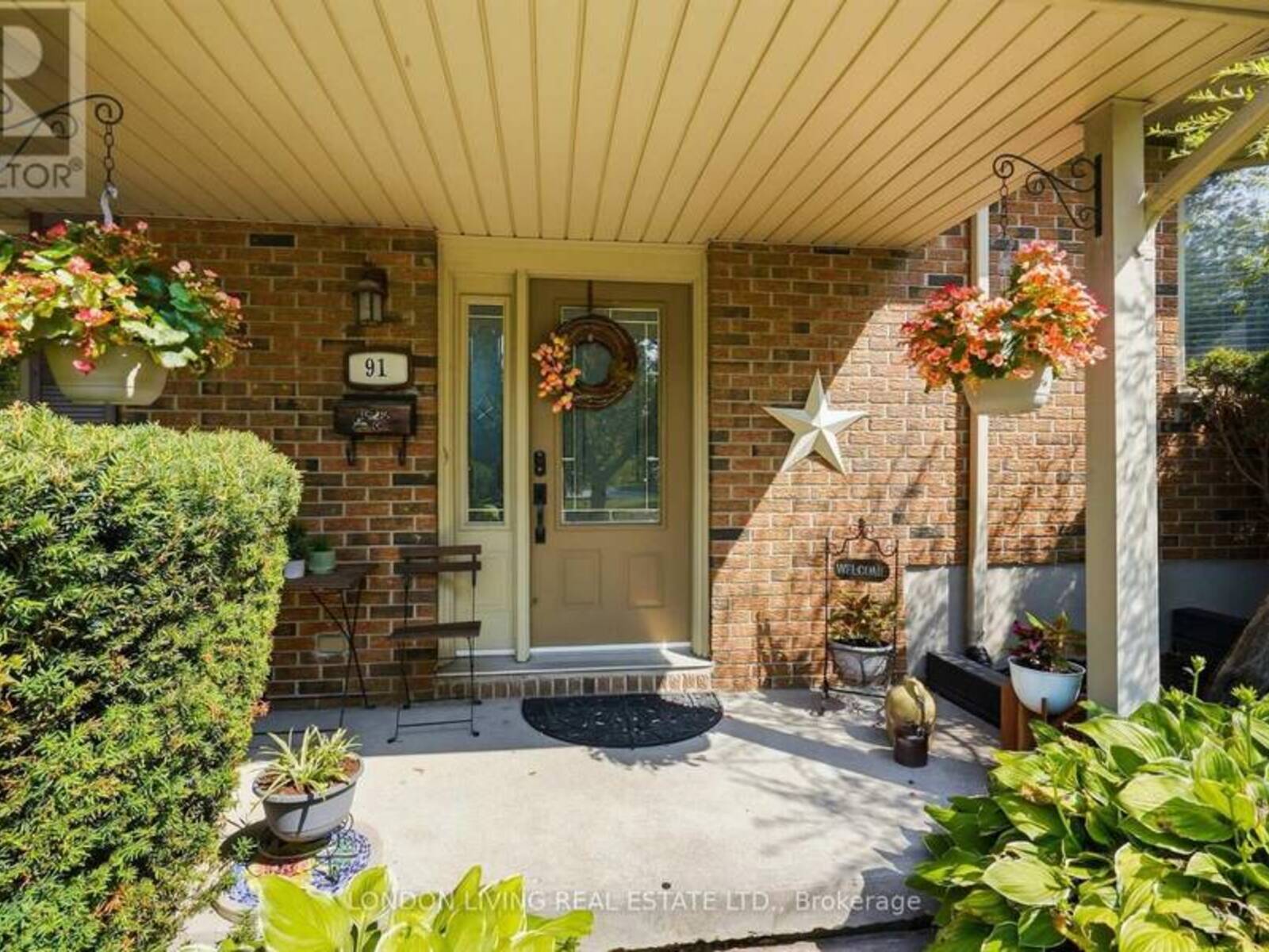 91 ST CLAIR COURT, London, Ontario N6J 3W1